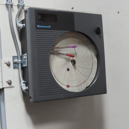 SPX CEO 932-4 Blue M 32Cu/Ft Humidity Testing Chamber 220V 1Ph W/ Chart Recorder