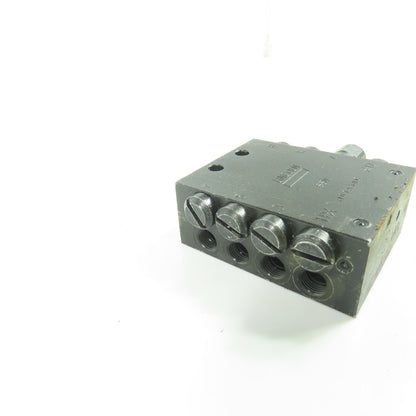Lincoln M07A50C SSV Series 8-Outlet Progressing Metering Divider Valve