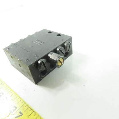 Lincoln M07A50C SSV Series 8-Outlet Progressing Metering Divider Valve