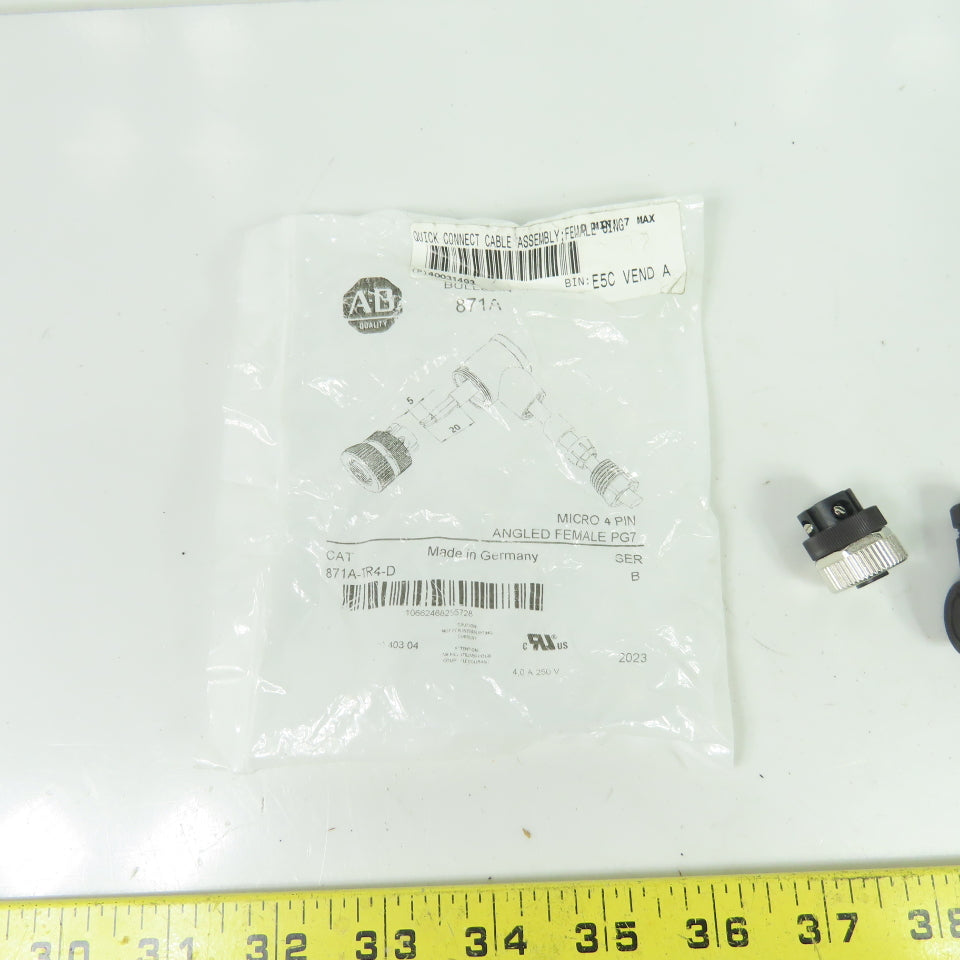 Allen-Bradley 871A-TR4-D DC Micro Connector Right-Angle Female 4-Pin NEW