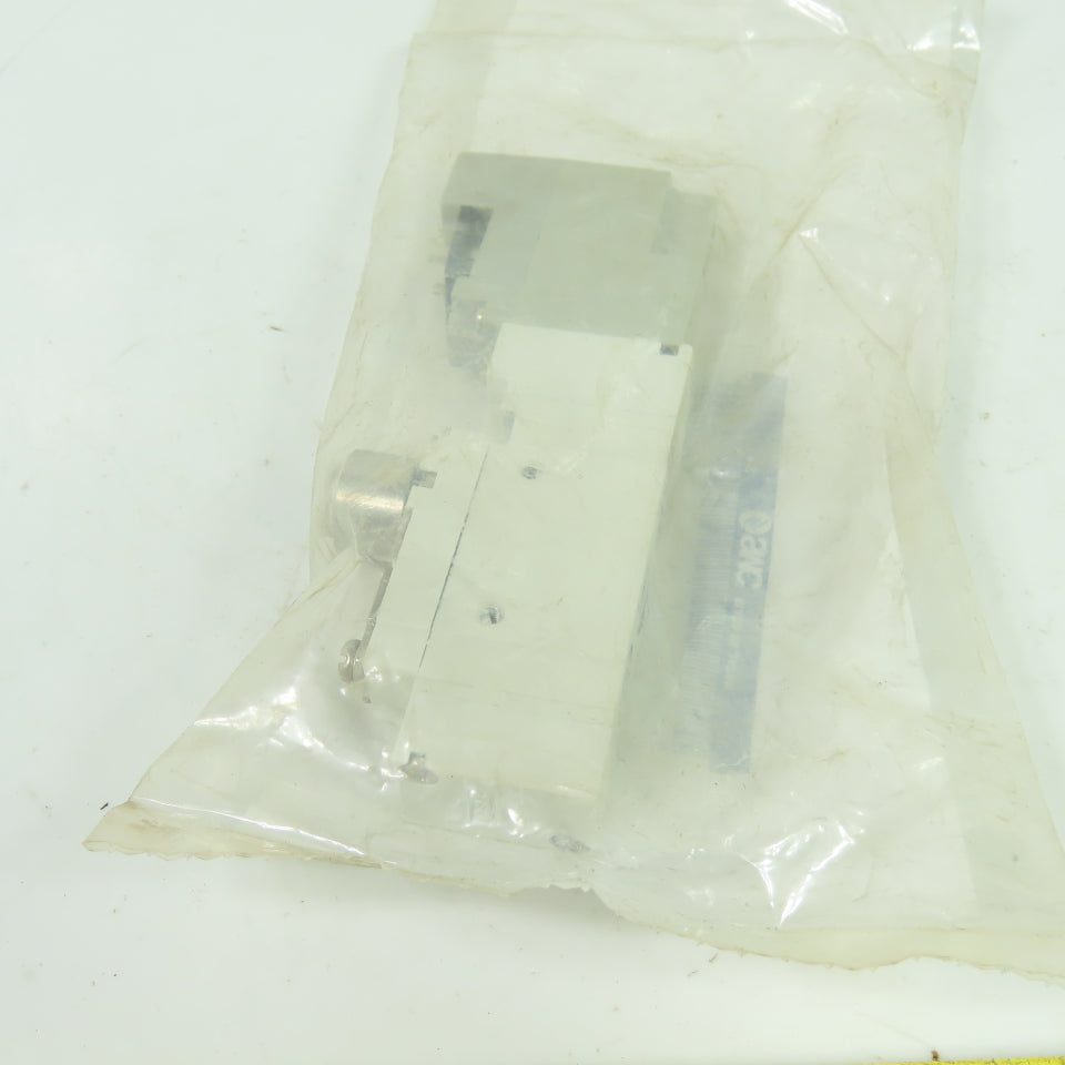 SMC SY513-5YO-C6F-Q 3-Port Solenoid Valve 24VDC 0.15-0.7MPa new