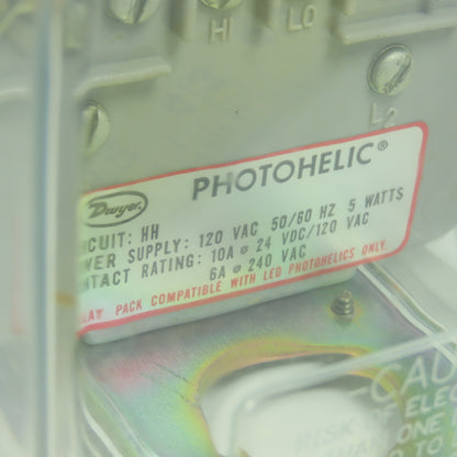 Dwyer 3050 Series 3000 Photohelic Pressure Switch Gage 0-50 Inches of Water