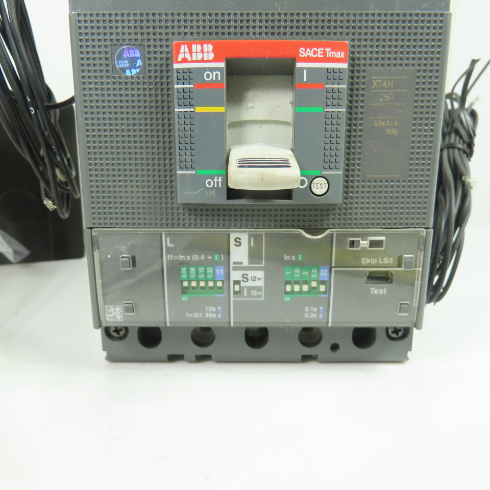 ABB XT4NU3250EFFDC0XXX SACE TMAX XT4 N 250 250A 3-Pole Circuit Breaker 600V Ekip