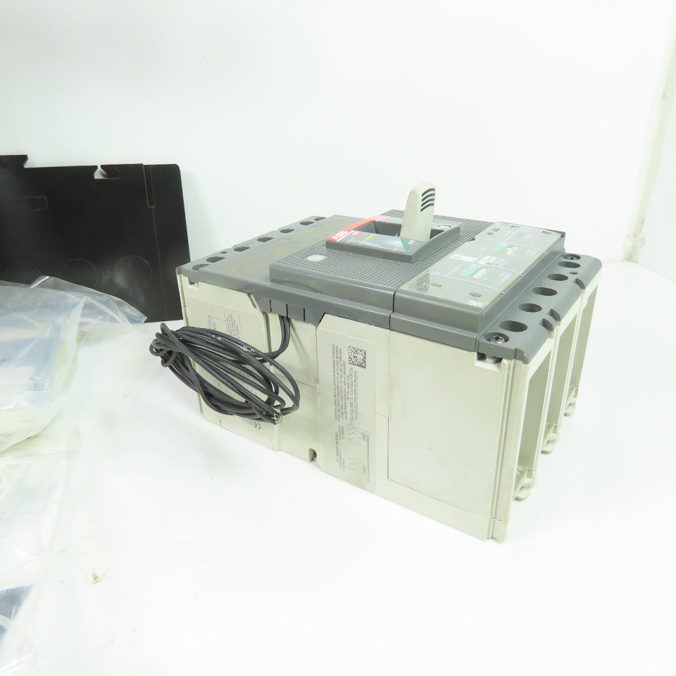 ABB XT4NU3250EFFDC0XXX SACE TMAX XT4 N 250 250A 3-Pole Circuit Breaker 600V Ekip