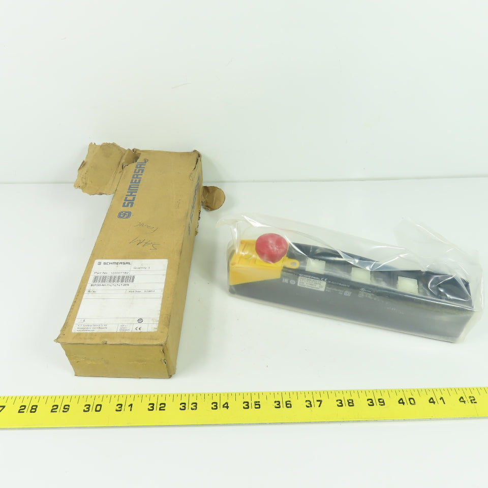 Schmersal BDF200-NH-11-LT-LT-LT-2875 Safety Control Station With E-Stop NEW
