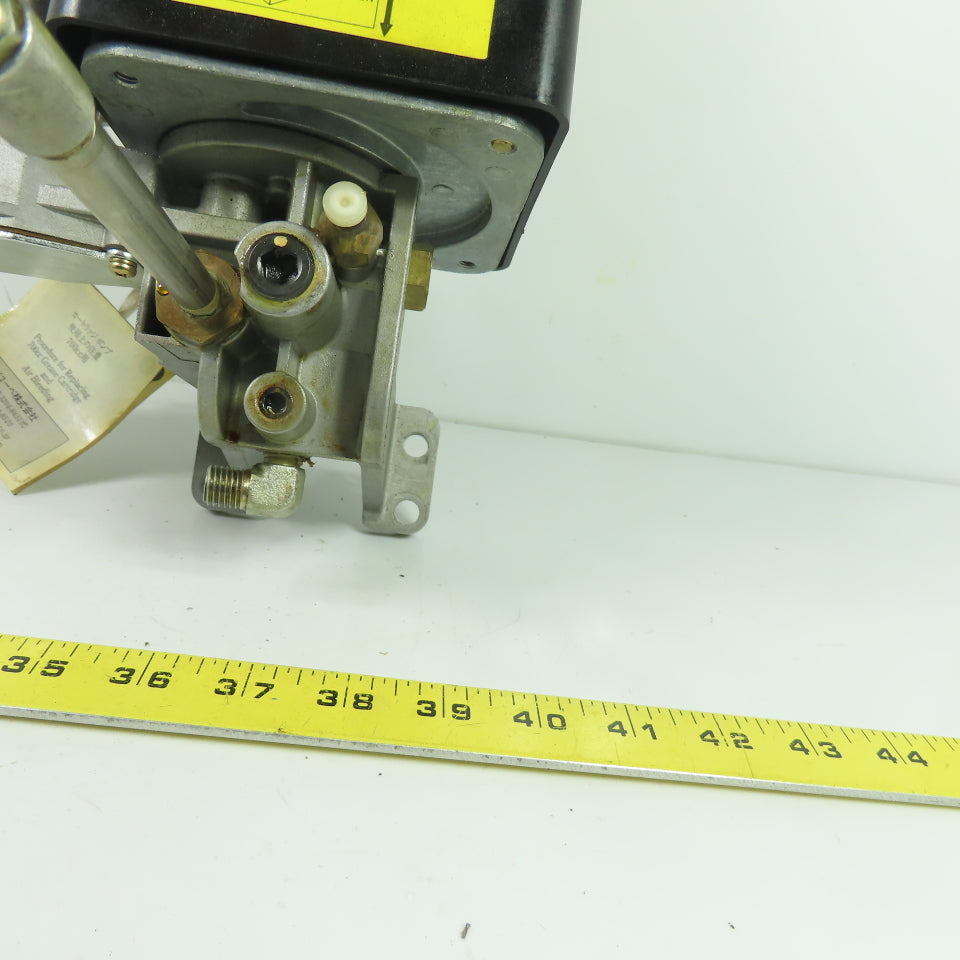 Lube GMN-10-200-CB2-7L 700cc Grease Lubrication Pump