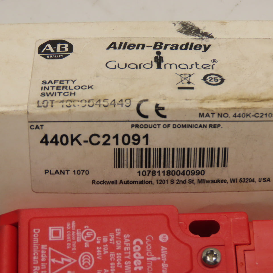 Allen-Bradley 440K-C21091 Guardmaster Cadet 3 Safety Interlock Switch