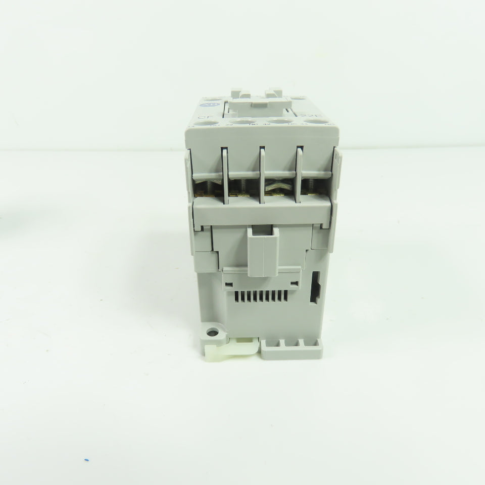 Allen-Bradley 700-CF220D IEC Control Relay 110V 50Hz / 120V 60Hz 2NO 2NC Ser A