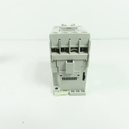 Allen-Bradley 700-CF220D IEC Control Relay 110V 50Hz / 120V 60Hz 2NO 2NC Ser A