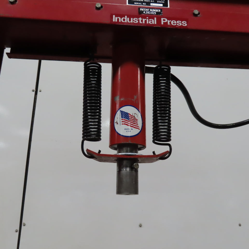 Carolina Fabrication 31" x 11-1/2" Bed Hydraulic Manual Modified Hydraulic Press