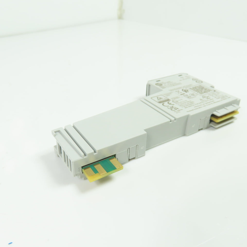 Allen-Bradley 5034-IB8S Safety Digital 8-Input Module 24VDC Ser A FW 1.011 NEW