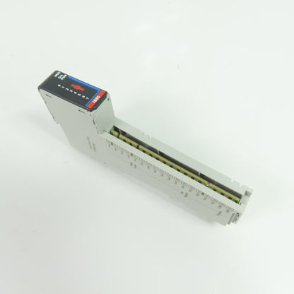 Allen-Bradley 5034-IB8S Safety Digital 8-Input Module 24VDC Ser A FW 1.011 NEW