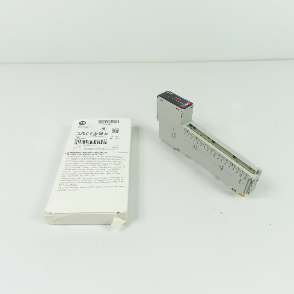 Allen-Bradley 5034-IB8S Safety Digital 8-Input Module 24VDC Ser A FW 1.011 NEW
