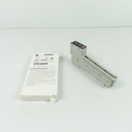 Allen-Bradley 5034-IB8S Safety Digital 8-Input Module 24VDC Ser A FW 1.011 NEW