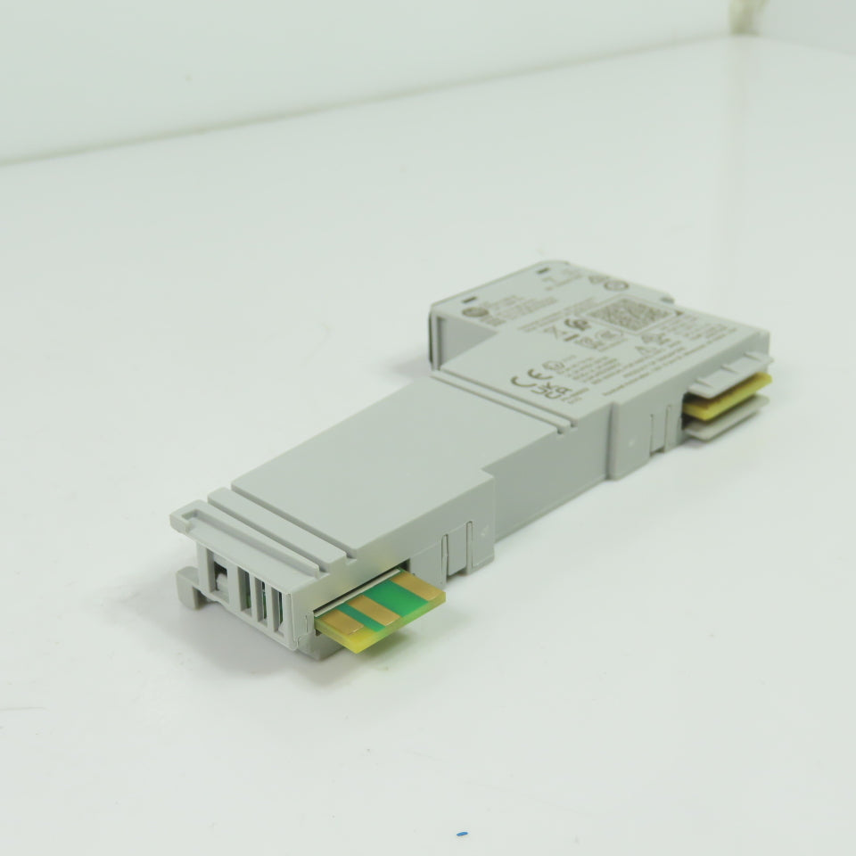 Allen-Bradley 5034-OB16 Digital 16 Output Module 24VDC 0.5A Ser A FW 1.012 NEW