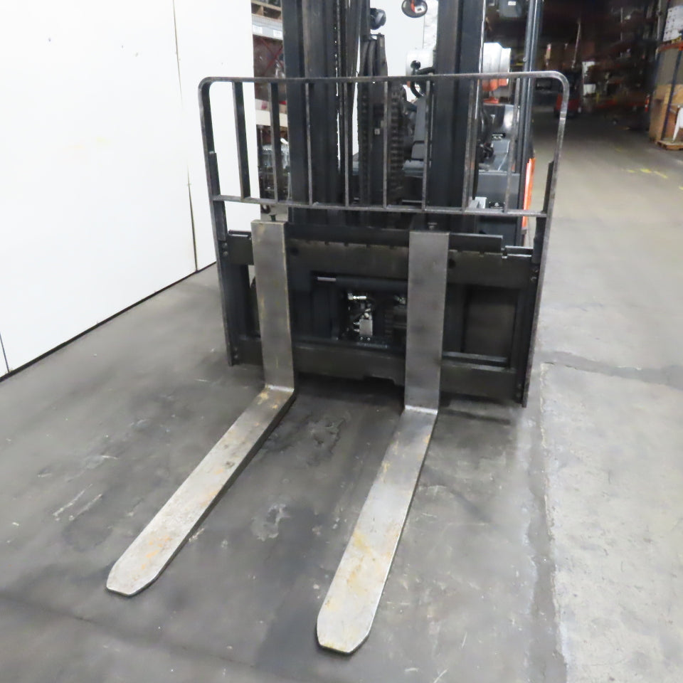 Doosan GC45S-9 8500lb Cap LP Forklift 185" Lift 2-Stage Mast Side Shift 5225Hrs