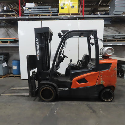 Doosan GC45S-9 8500lb Cap LP Forklift 185" Lift 2-Stage Mast Side Shift 5225Hrs