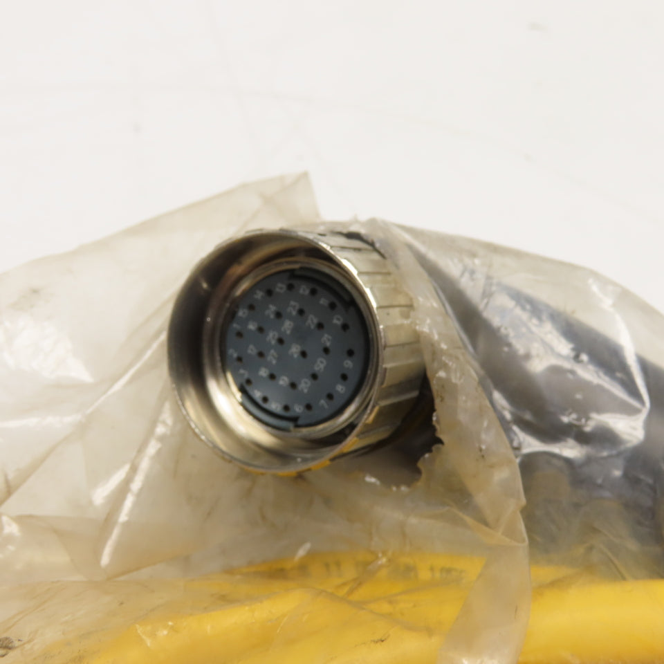 Turck U-84198 DKWM 26-631-4 26-Pin Right Angle Female Connector Cable 4m
