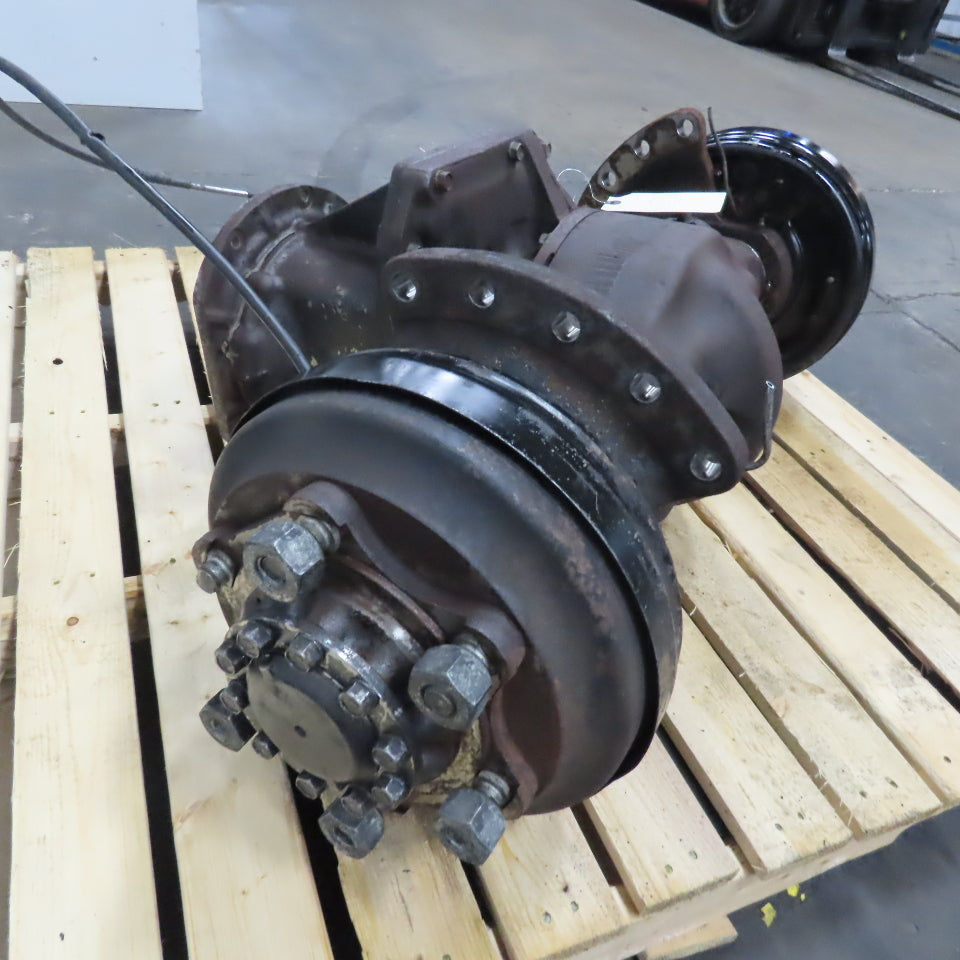 Caterpillar E5000 Forklift Rear Drive Axle Assembly with Brakes and Lever