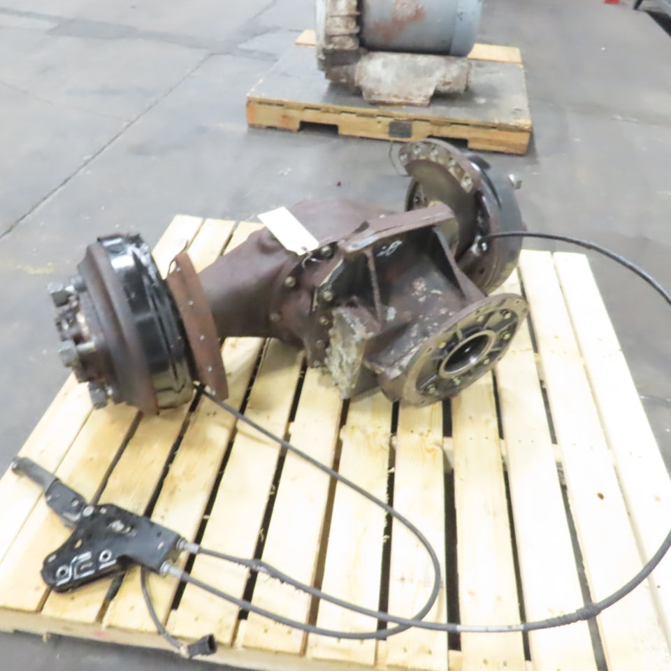 Caterpillar E5000 Forklift Rear Drive Axle Assembly with Brakes and Lever