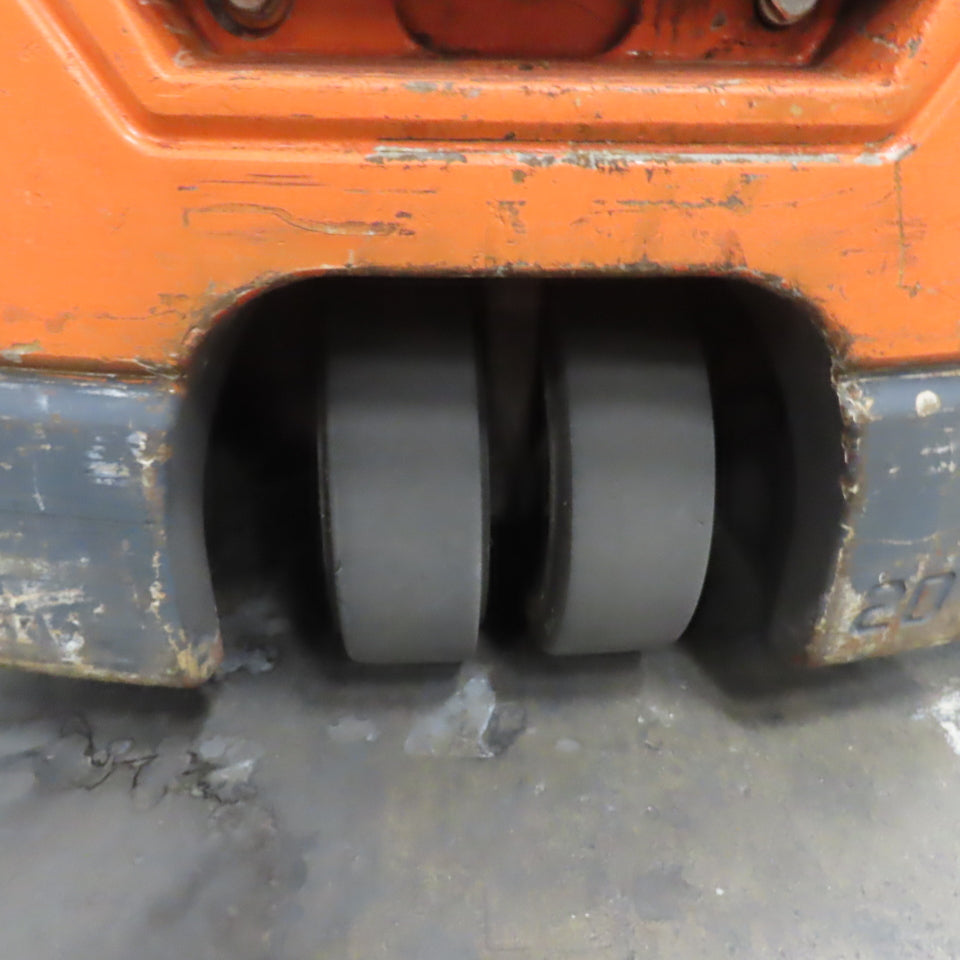 Toyota 7FBEU20 36V 3-Wheel Electric Forklift 3750lb Cap. 107" Lift 2-Stage