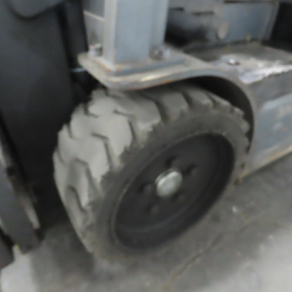 Toyota 7FBEU20 36V 3-Wheel Electric Forklift 3750lb Cap. 107" Lift 2-Stage