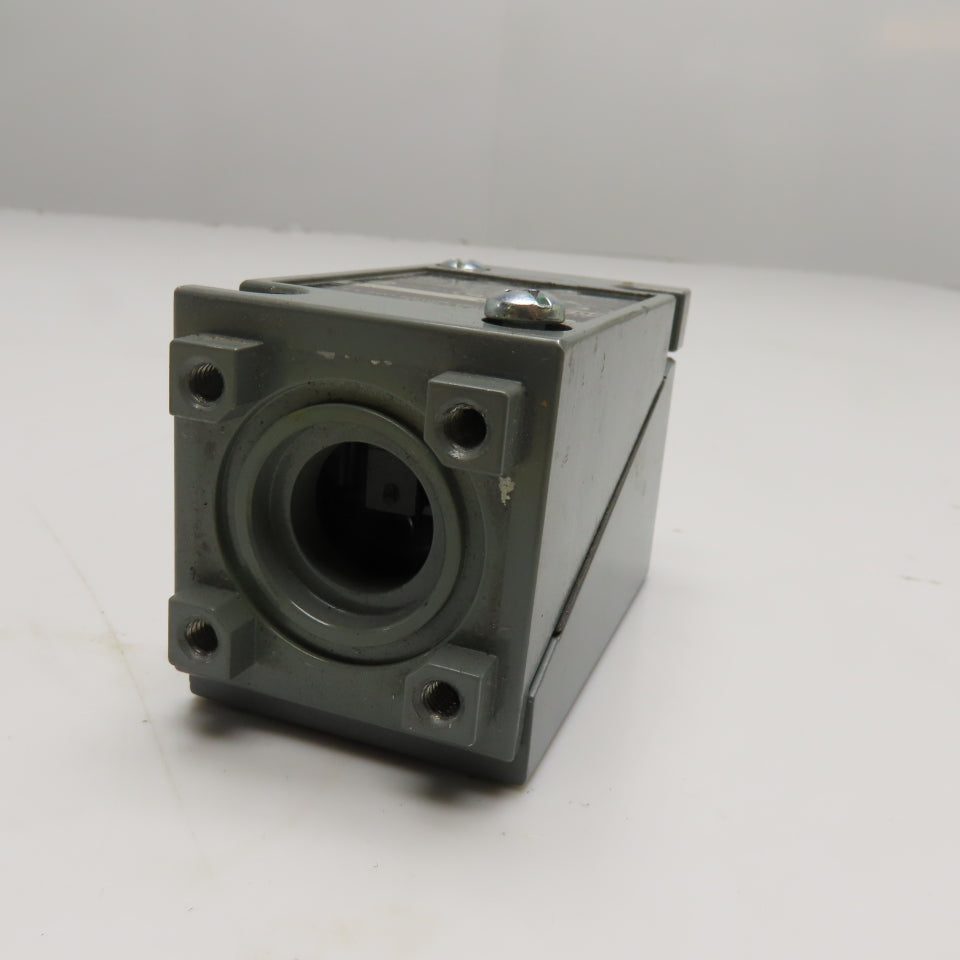 Allen-Bradley 802T-ALP Oiltight Limit Switch NEMA B600 120-600VAC