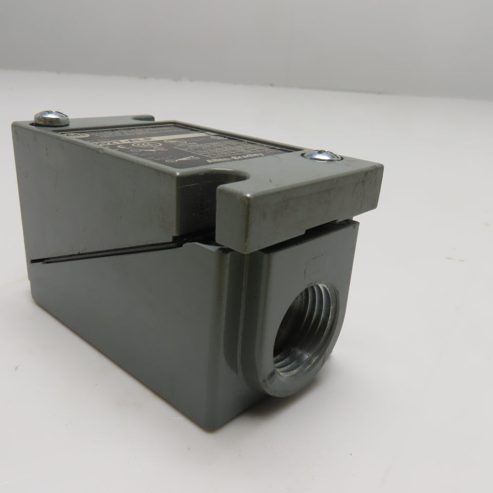 Allen-Bradley 802T-ALP Oiltight Limit Switch NEMA B600 120-600VAC