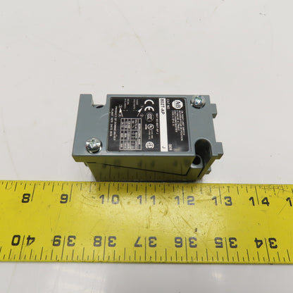 Allen-Bradley 802T-AP Oiltight Limit Switch NEMA A600 120-600VAC
