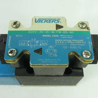 Vickers 02-109575 DG4V-3S-2C-M-FW-B5-60 Solenoid Directional Control Valve 120V