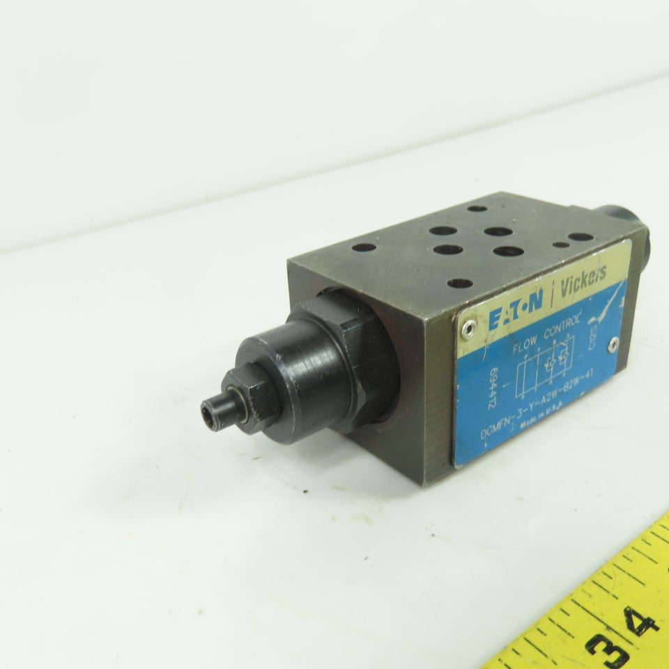 Eaton Vickers 694412 DGMFN-3-Y-A2W-B2W-41 Flow Control Valve Block