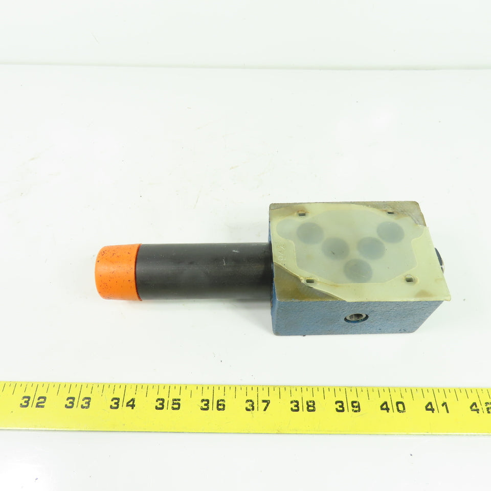 Rexroth R900582108 ZDR 10 DP2-54/150YM/12 Pressure Reducing Valve Size 10 150Bar