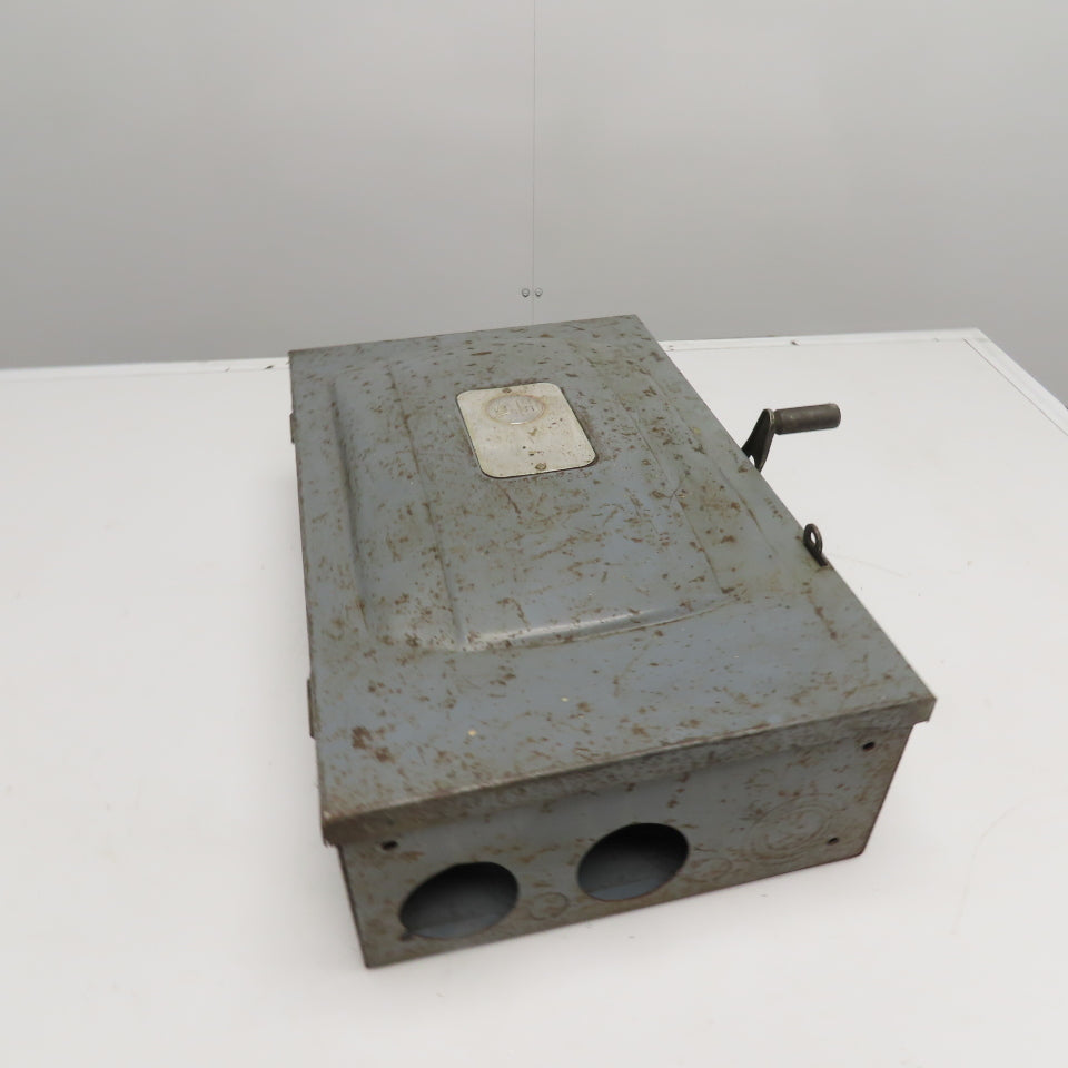 Arrow Hart 24228 Type HD 100A 3 Pole Fused Safety Disconnect 240VAC