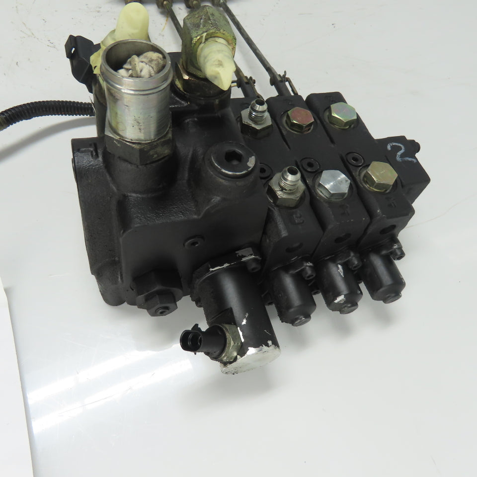 Husco 97F72-00050 4-Spool Valve Hydraulic Mast Hand Control Assy From Cat E5000