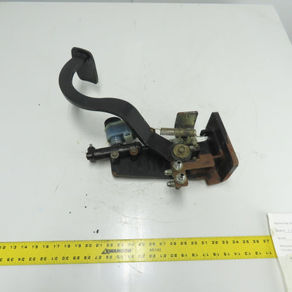 Caterpillar E5000 Forklift Brake Pedal Assembly W/ Miyaco Master Cylinder