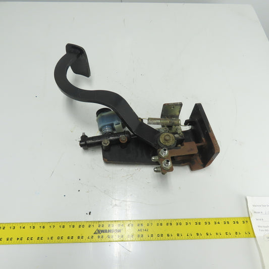 Caterpillar E5000 Forklift Brake Pedal Assembly W/ Miyaco Master Cylinder