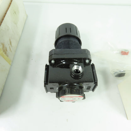 Arrow R354G 1/2" NPT Pneumatic Regulator W/ Gauge NEW