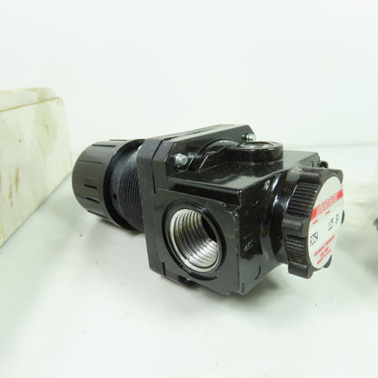 Arrow R354G 1/2" NPT Pneumatic Regulator W/ Gauge NEW