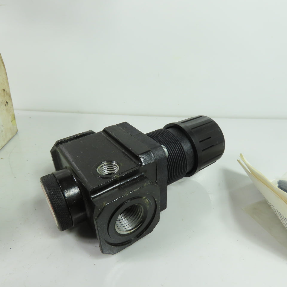 Arrow R374 Pneumatic Pressure Regulator 1/2" NPT 125 PSI Range 300 PSIG Max