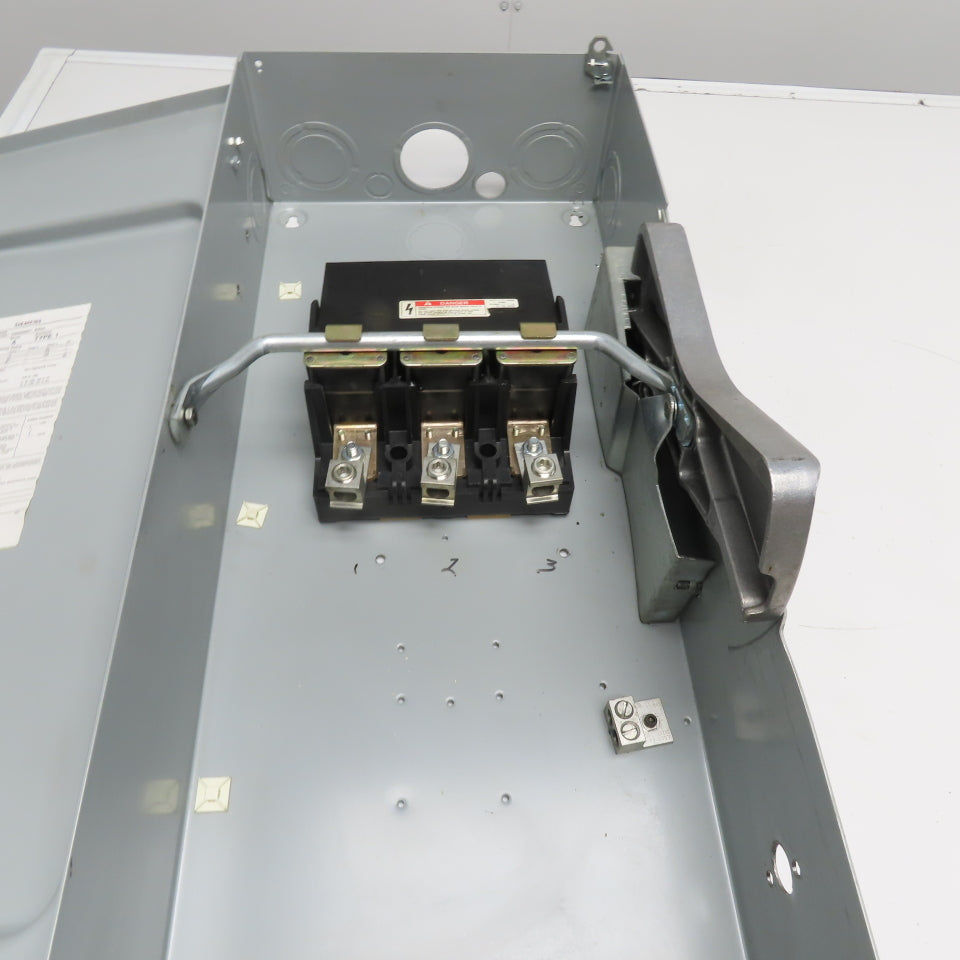 Siemens NF-354 200A 600VAC 250VDC 3 Pole Non Fusible Safety Disconnect Switch