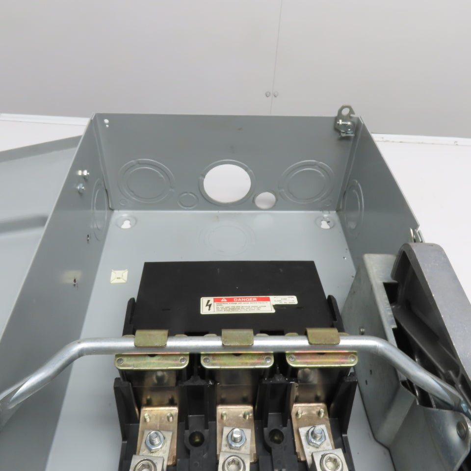 Siemens NF-354 200A 600VAC 250VDC 3 Pole Non Fusible Safety Disconnect Switch