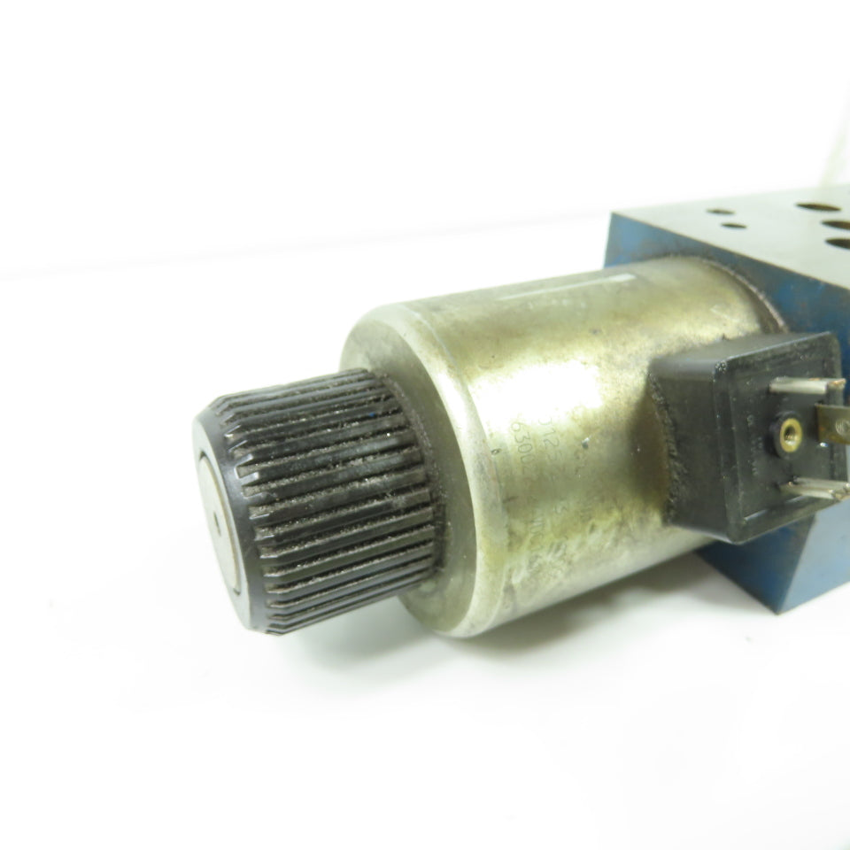 Rexroth 0 811 020 040 Solenoid Directional Control Valve 24VDC 250 Bar
