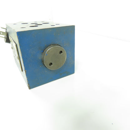 Rexroth 0 811 020 040 Solenoid Directional Control Valve 24VDC 250 Bar