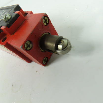 Allen-Bradley Senator CM31 BS5304 Safety Limit Switch 230V 3A IP66