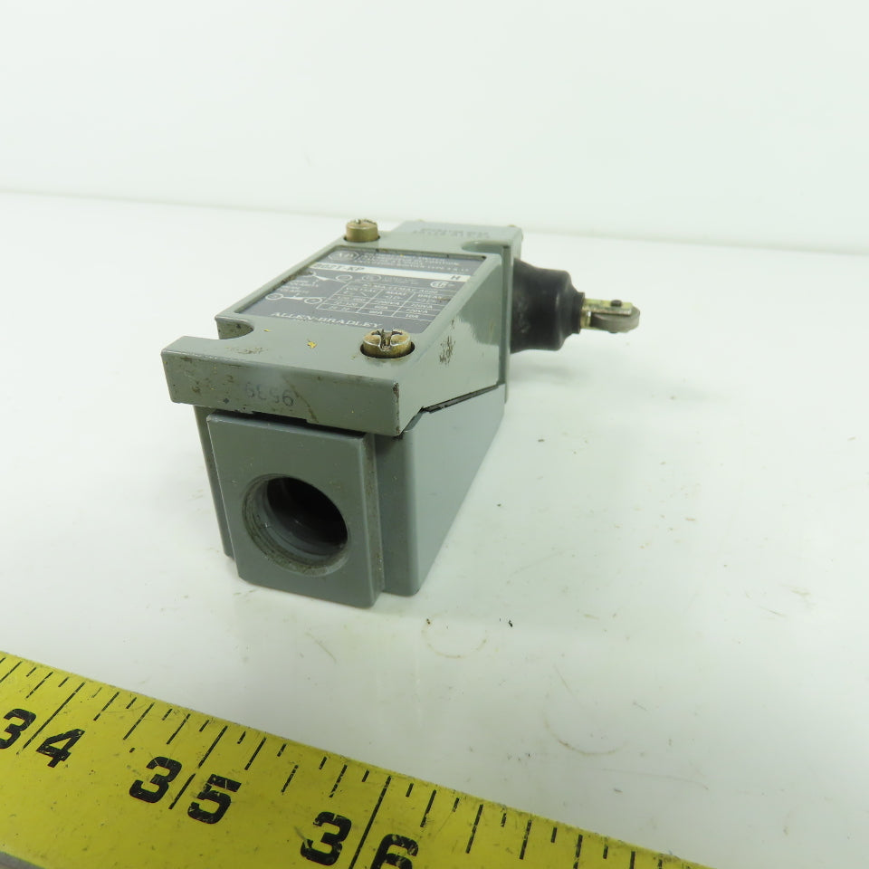 Allen-Bradley 802T-KP Oiltight Limit Switch Ser H W/ 40146-017-64 Operator Head