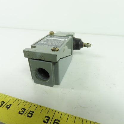 Allen-Bradley 802T-KP Oiltight Limit Switch Ser H W/ 40146-017-64 Operator Head