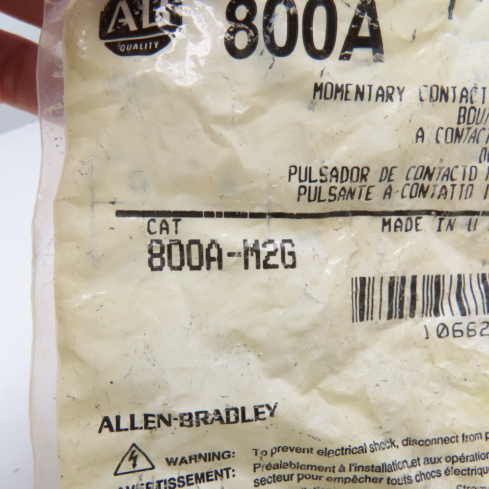 Allen-Bradley 800A-M2G Momentary Contact Push Button