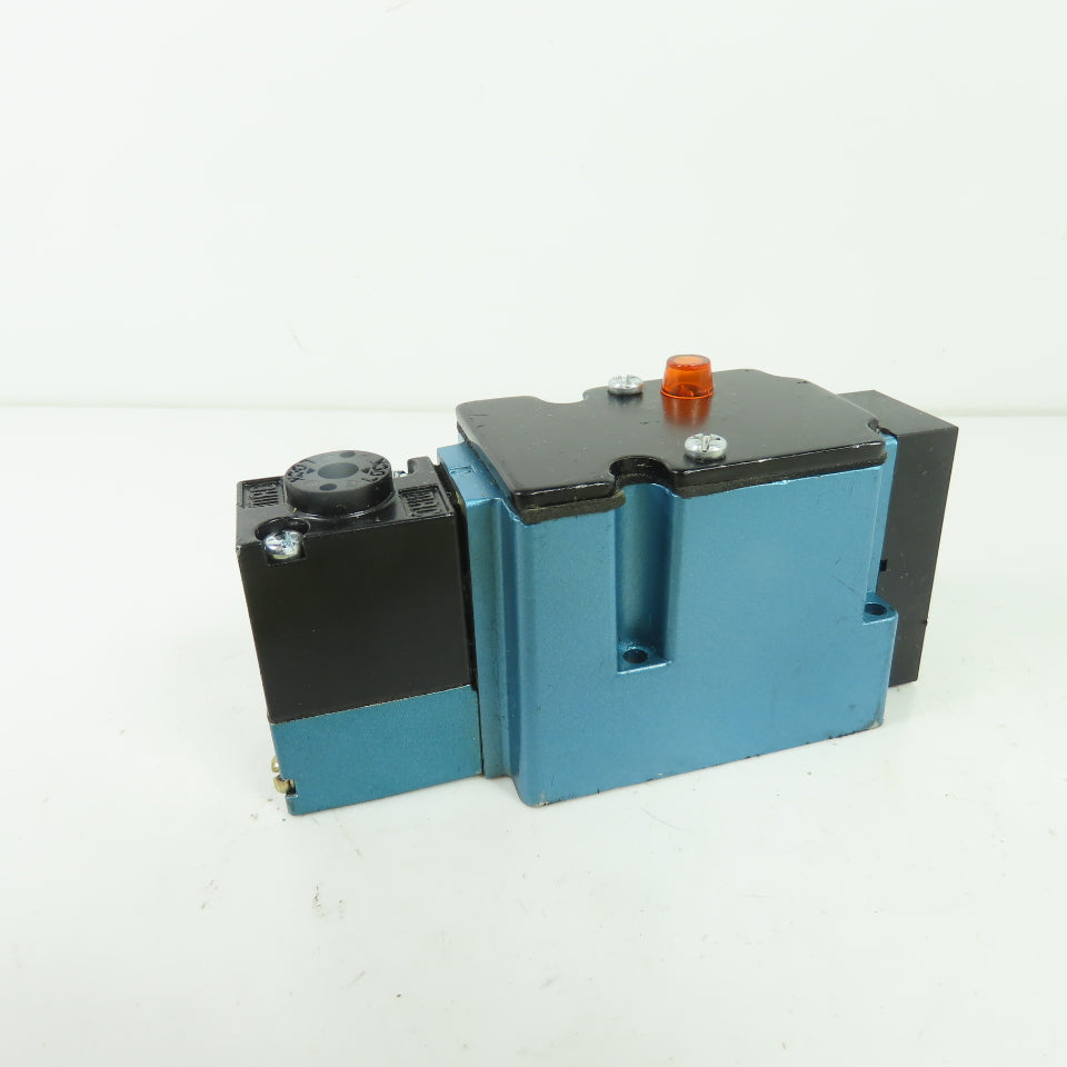 MAC 6213C-000-PM-111DA Pneumatic Solenoid Valve 25-150 PSI 120VAC
