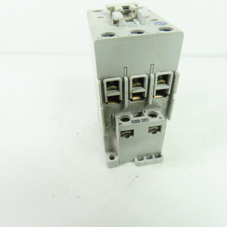 Allen-Bradley 100-C30*00 3-Pole Magnetic Contactor 120V Coil 32A 600V