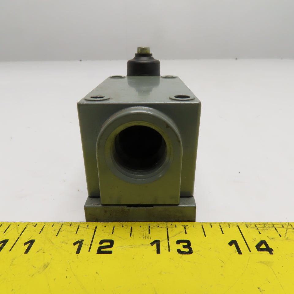 Allen-Bradley 802T-CP Oiltight Limit Switch 600VAC 10A